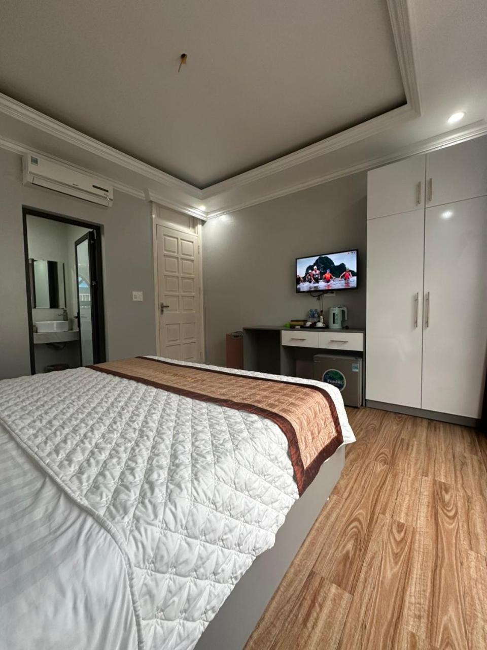 Viet Hoang Hotel Ha Long Luaran gambar